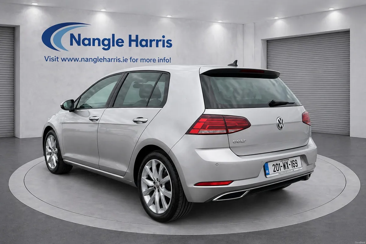 Volkswagen Golf FULL LEATHER. SAT NAV. - Image 3