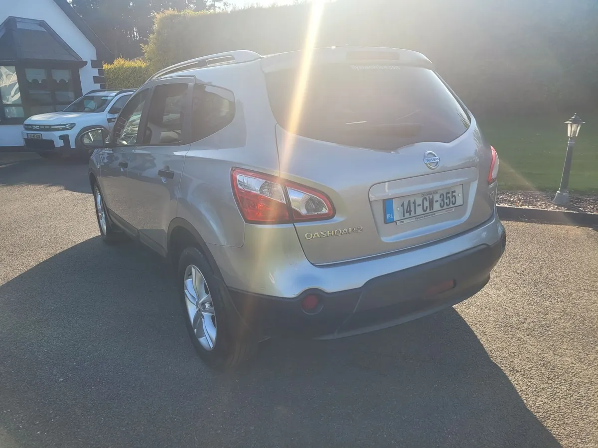 €4,950...2014 4WD NISSAN QASHQAI 7 SEATER - Image 6