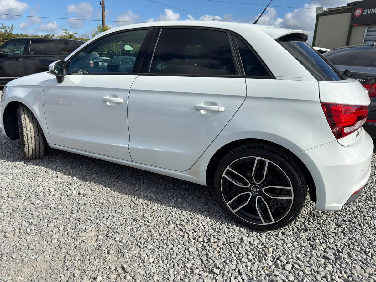 🔵 Audi A1 1.0 TFSI AUTOMATIC - Image 3
