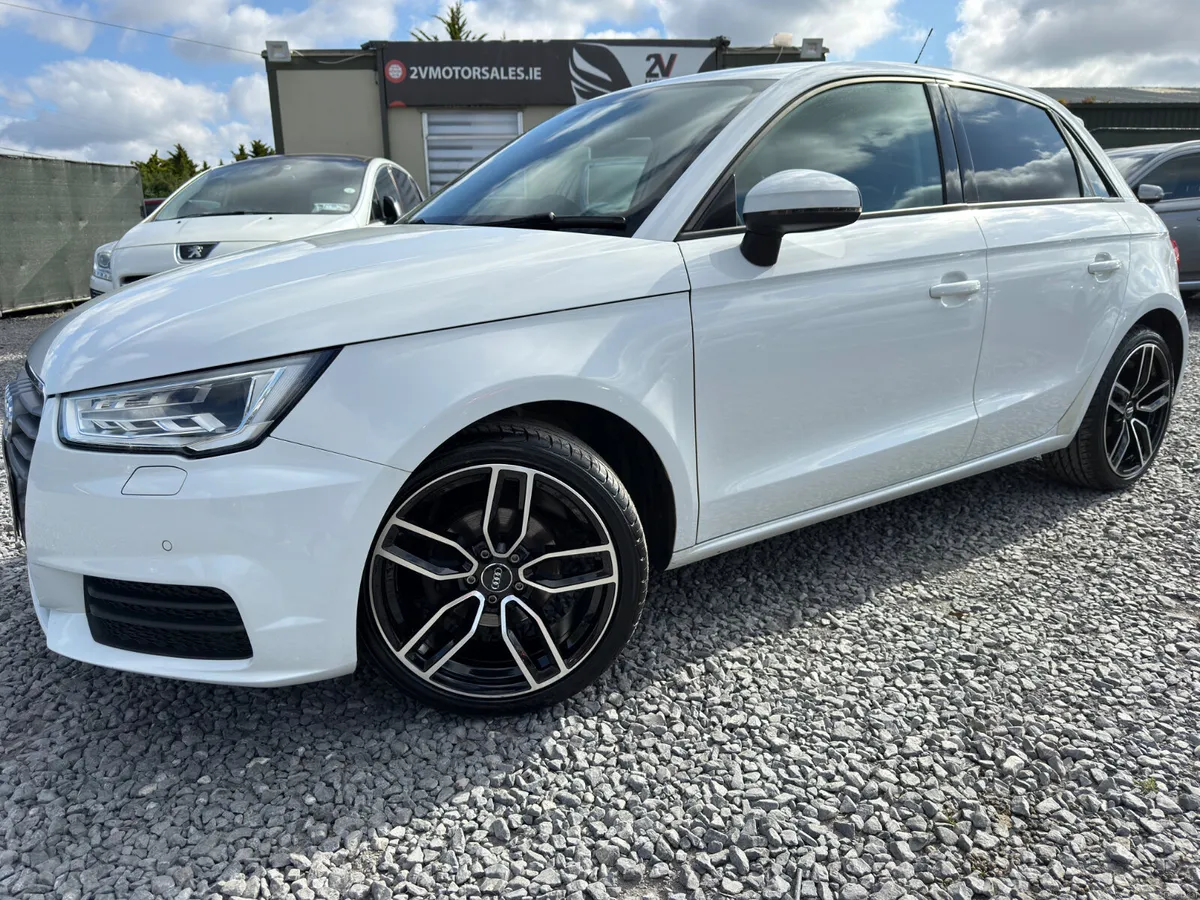 🔵 Audi A1 1.0 TFSI AUTOMATIC - Image 2