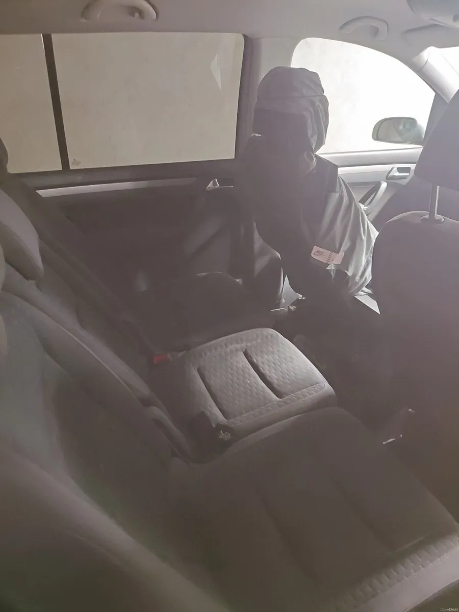 Volkswagen Touran 2007 - Image 1