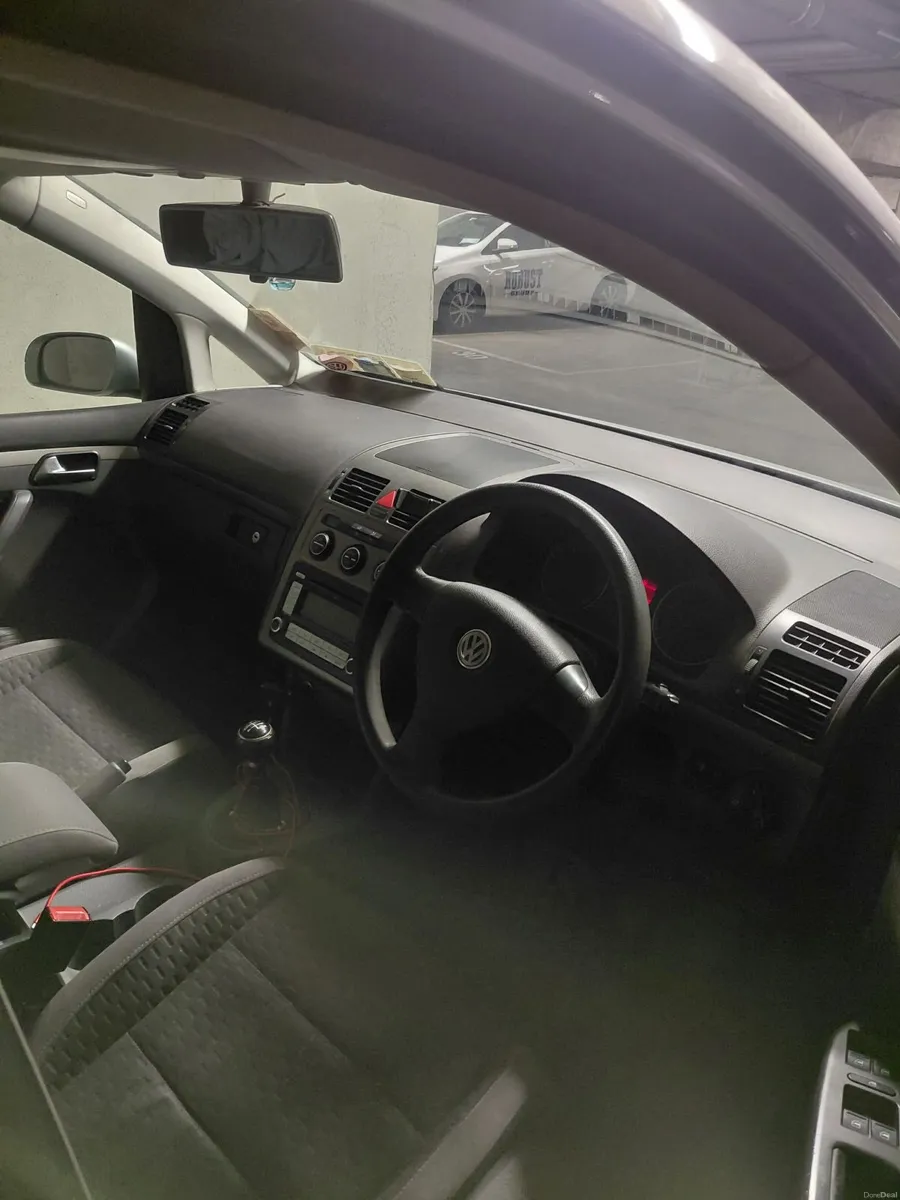 Volkswagen Touran 2007 - Image 3