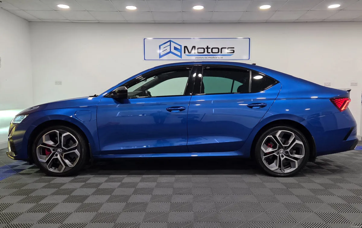 211 Skoda Octavia VRS 1.4TSI 245HP IV DSG - Image 2