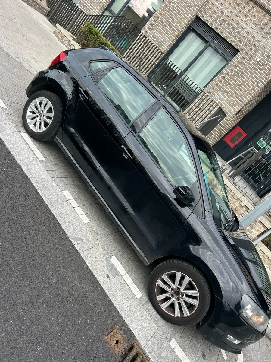 Volkswagen polo - Image 2