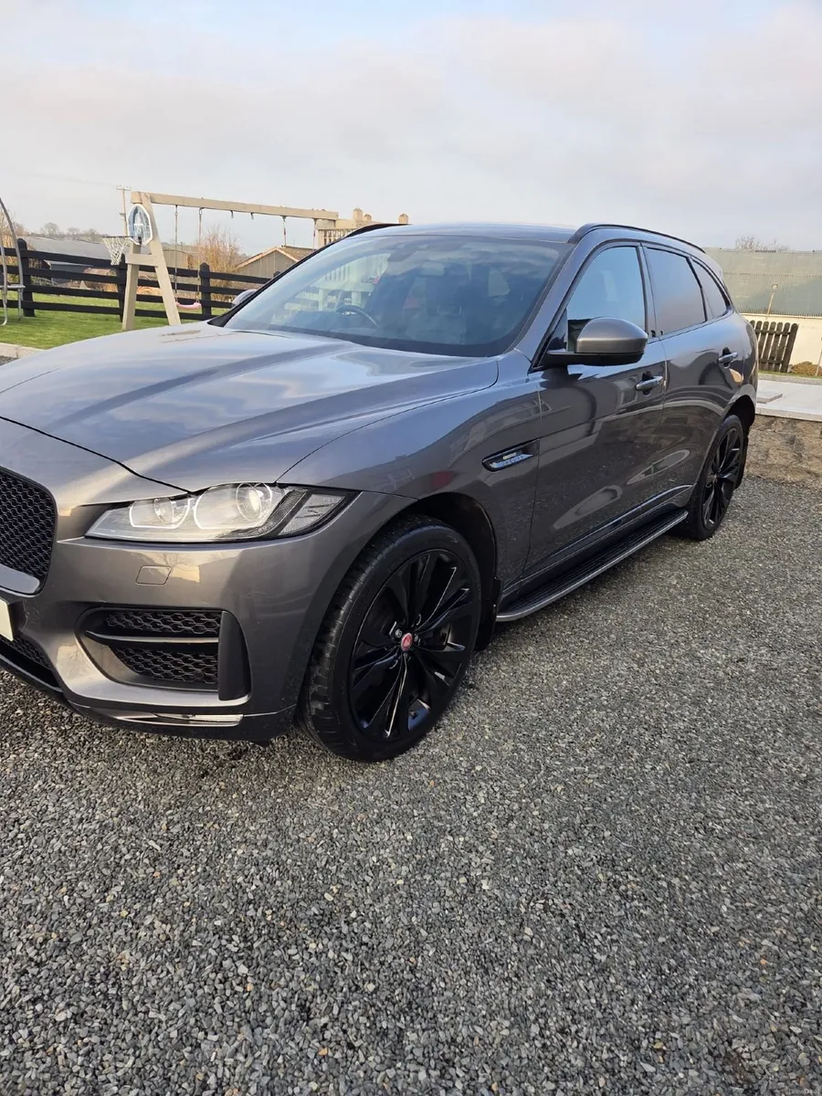 Jaguar F-Pace 2018 - Image 2