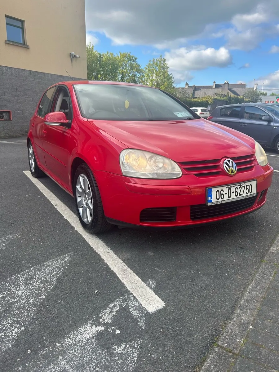 2006 Volkswagen Golf - Image 1