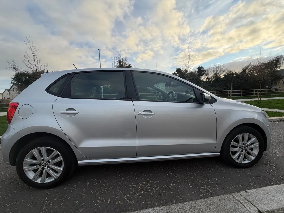 2013 Volkswagen Polo only 74.000 km - Image 2