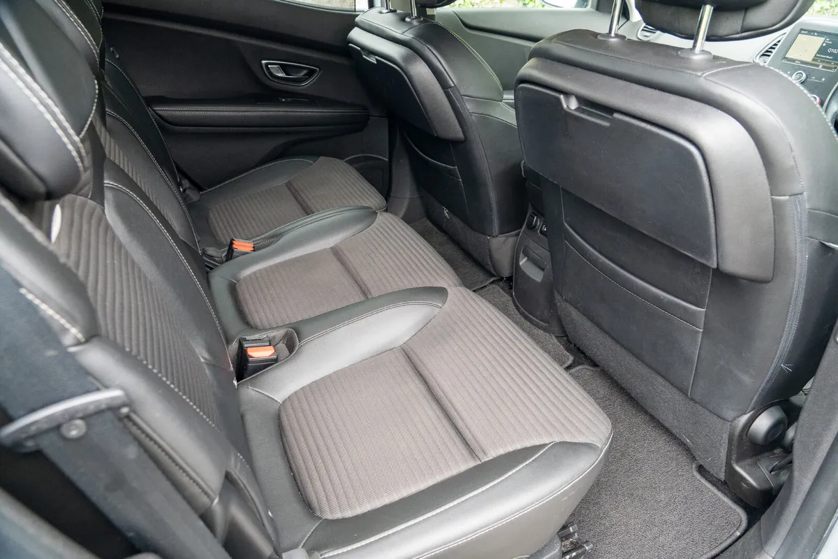 2017 Renault Scenic DYNAMIQUE 1.5 Diesel Automatic - Image 4