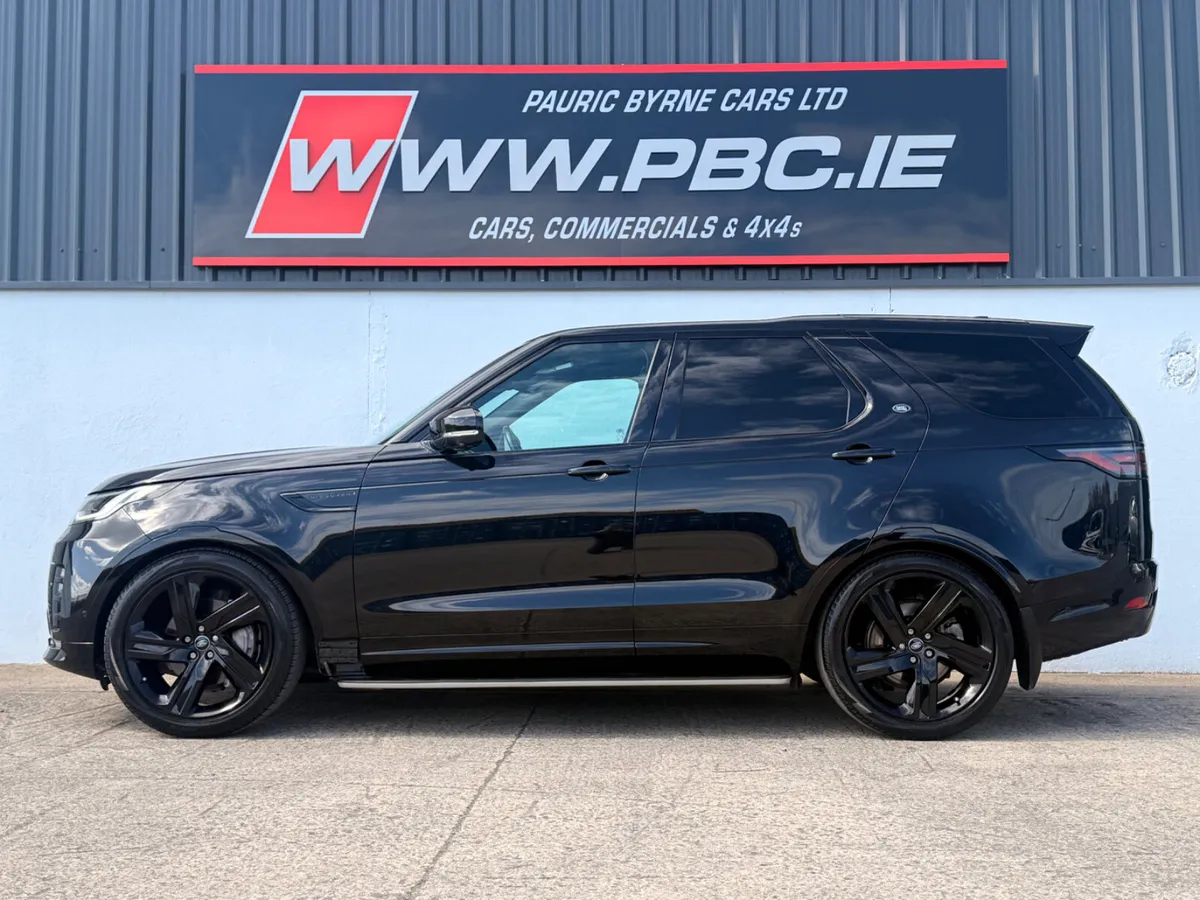 Land Rover Discovery 3.0 SD6 R-Dynamic  2023 - Image 6