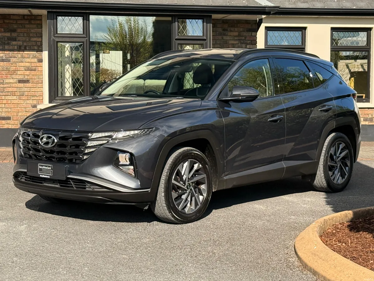 Now Reserved! 211 Hyundai Tucson Executive! - Image 3