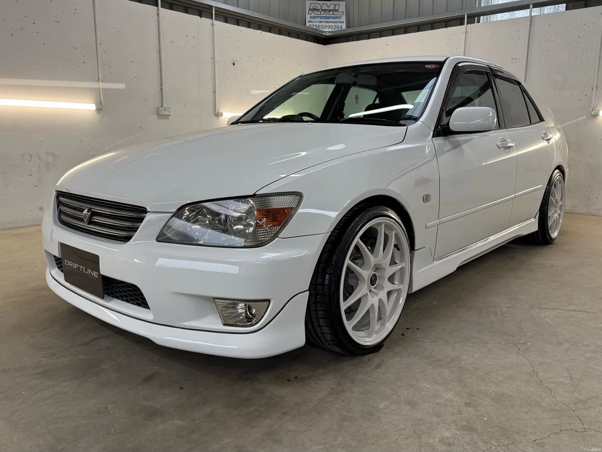 2000 Toyota Altezza RS200 Z Edition - Image 1