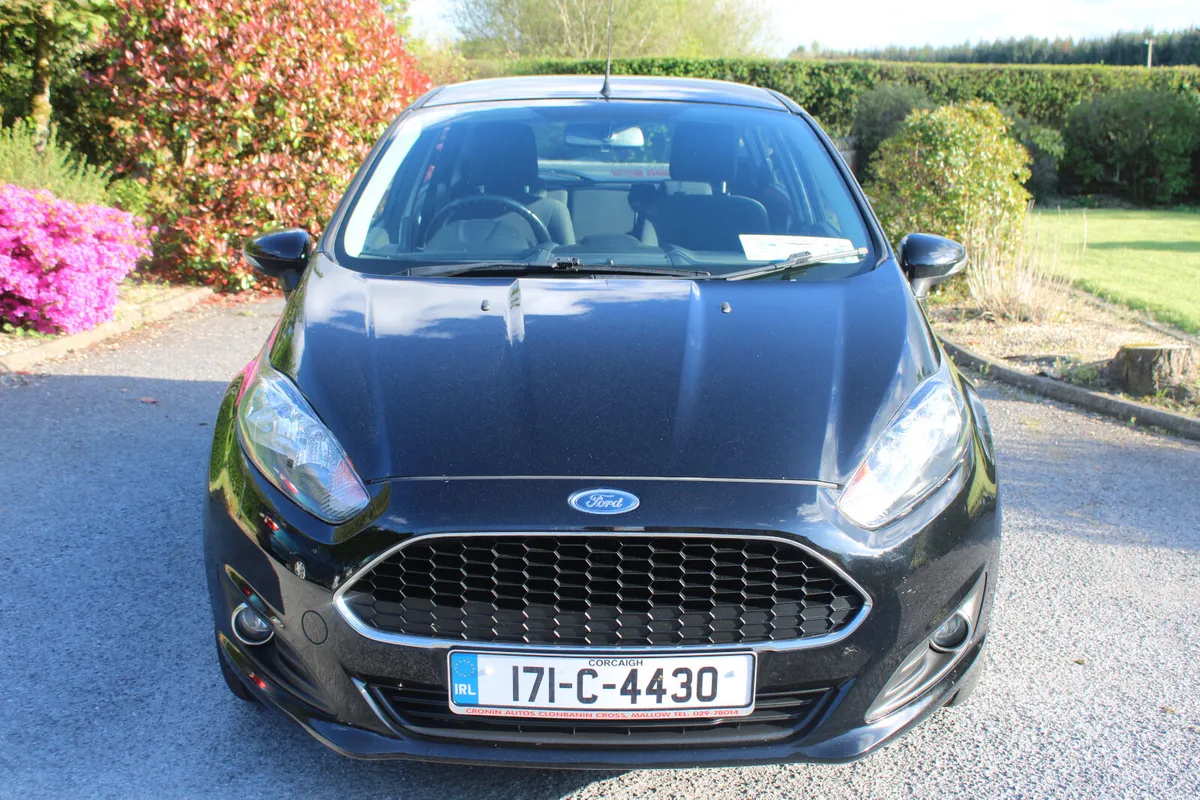 2017 FORD FIESTA ZETEC 1.25 5dr. - Image 2
