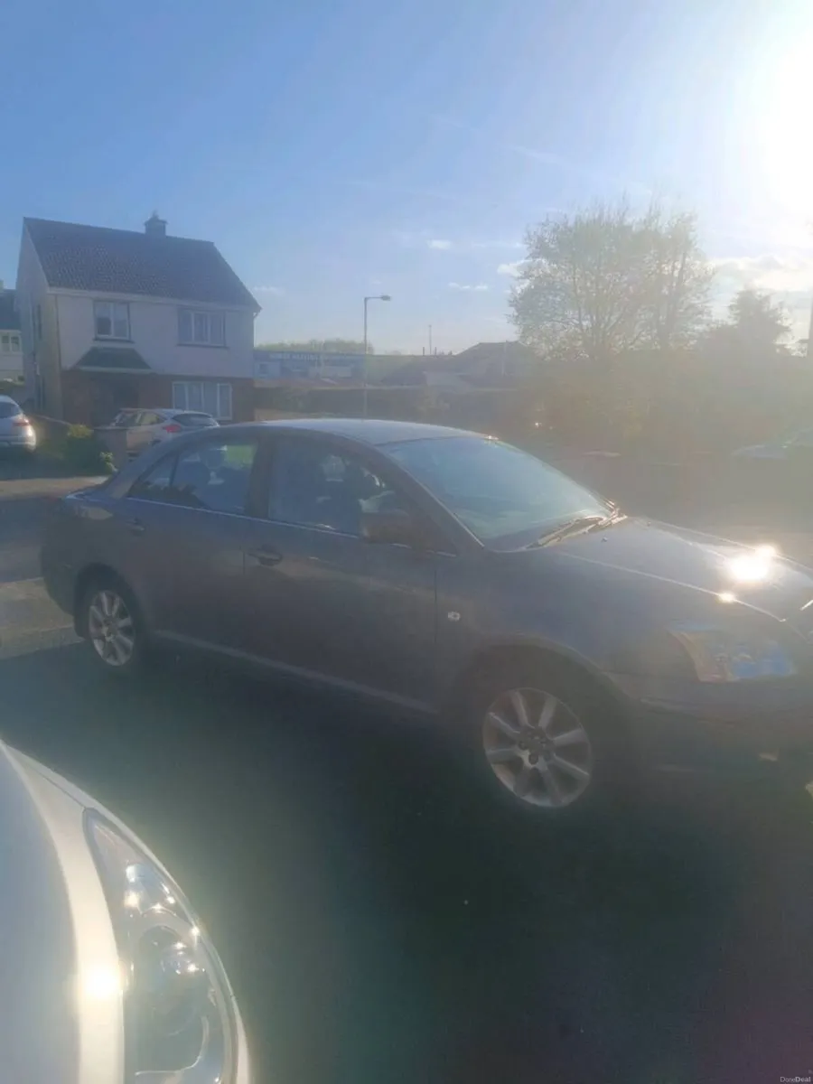 Toyota Avensis - Image 2