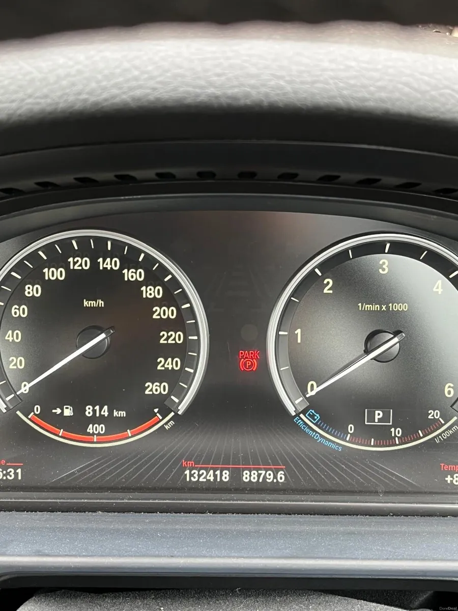 BMW 5-Series 2016 - Image 2