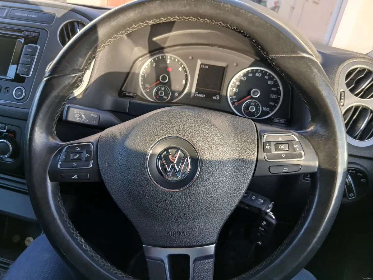 Volkswagen Tiguan 2015 - Image 4