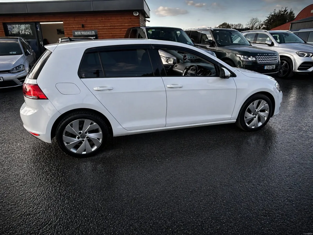 141 VW GOLF 1.2TSI AUTO LOW KMS - Image 4