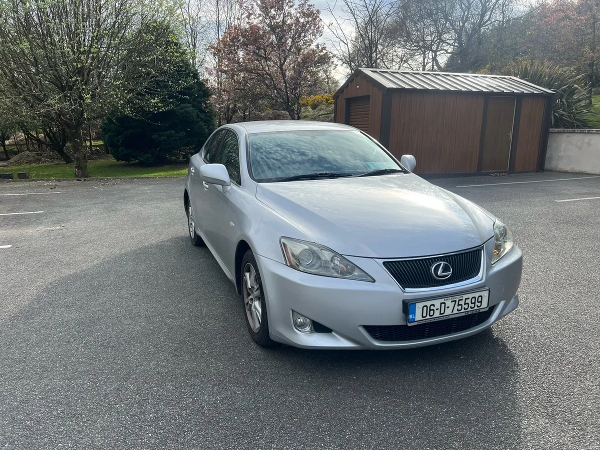 Lexus is250 automatic - Image 3
