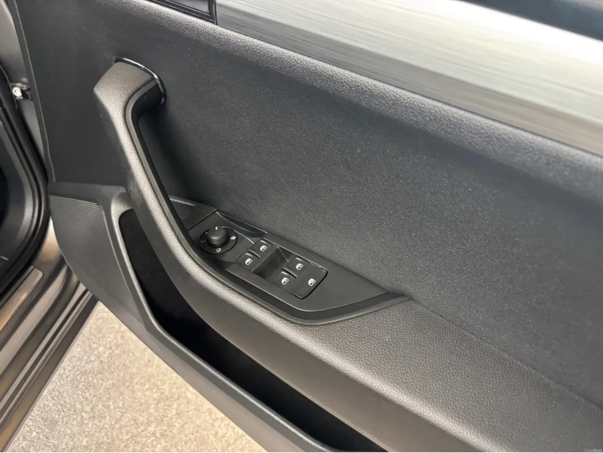 Skoda Superb AMBITION 2.0 TDI 150HP AUTO - Image 4