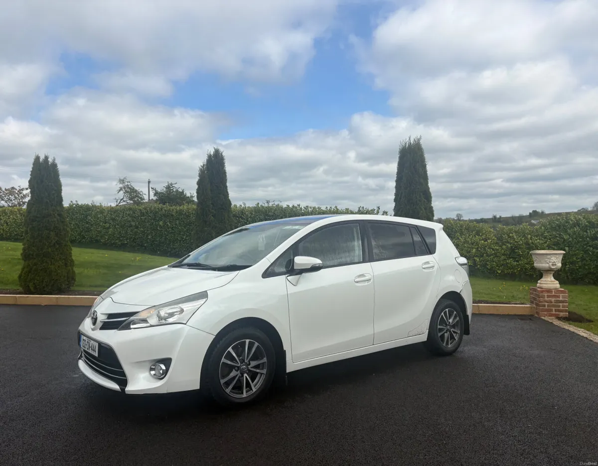 Toyota Verso 2013 - Image 2