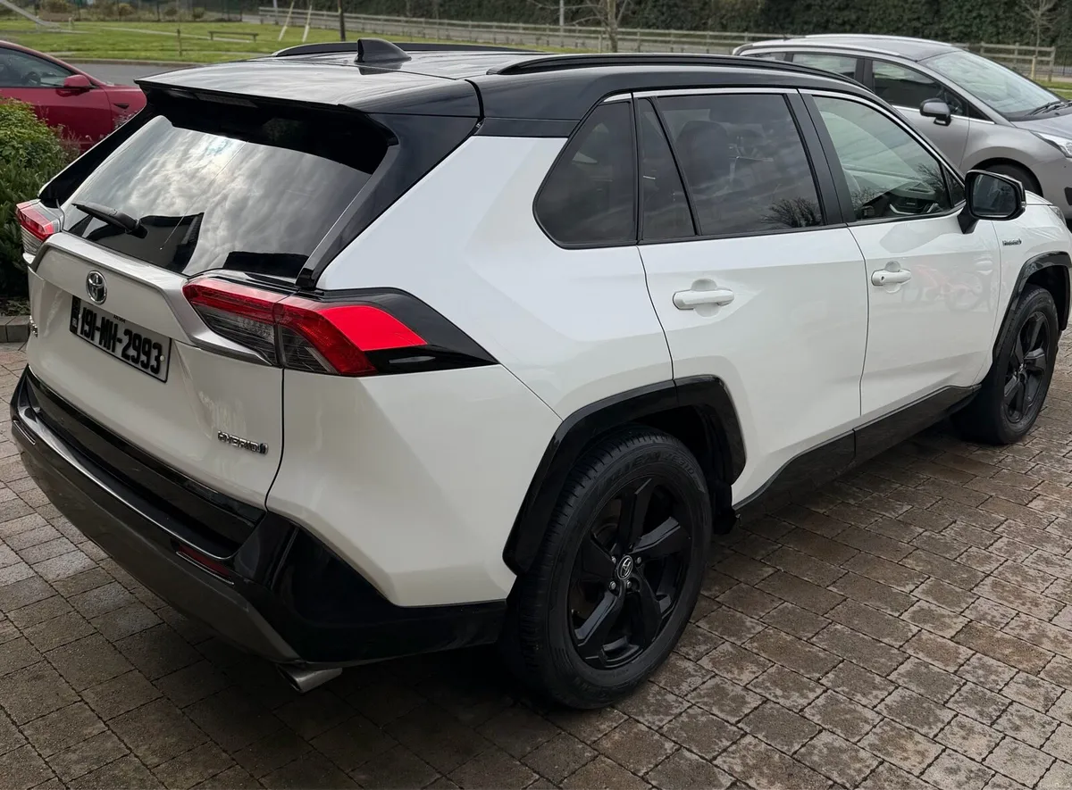 🔥🔥Toyota RAV4 Sport Hybrid Auto FSH🔥🔥 - Image 5