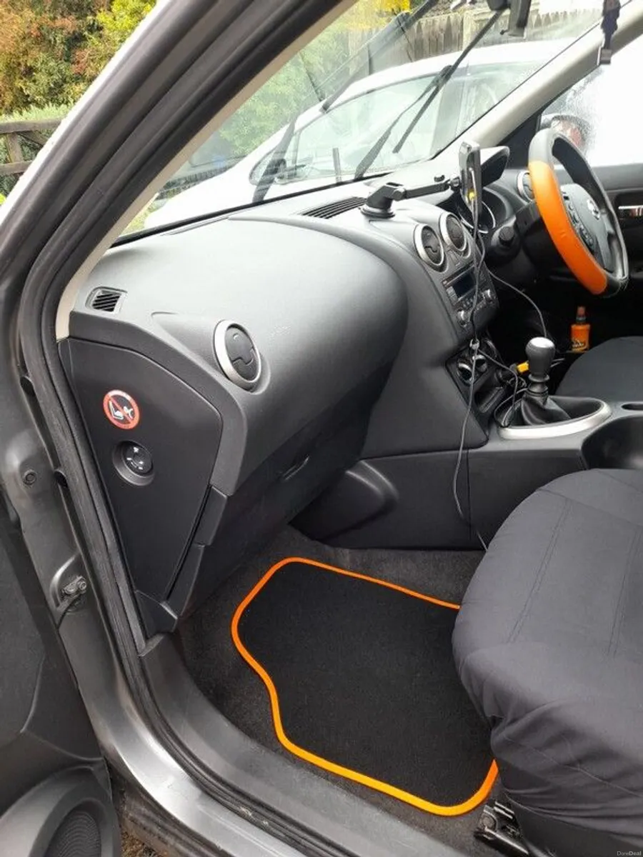 2012 Nissan Qashqai - Image 2