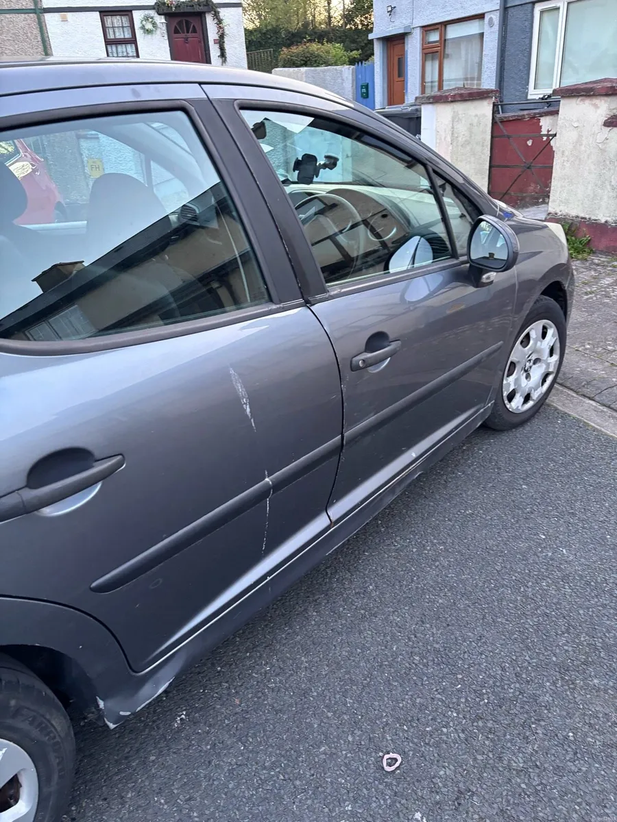 Peugeot 207 2010 1.4 diesel - Image 2