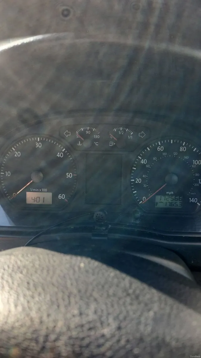 Volkswagen Polo 2009 - Image 2