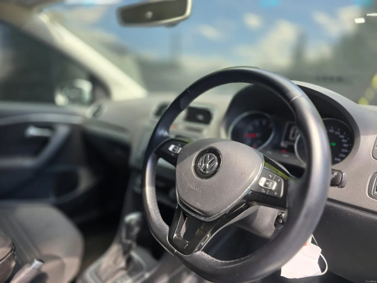 Volkswagen Polo 1.2 TSI AUTO/REVERSING CAMERA - Image 2