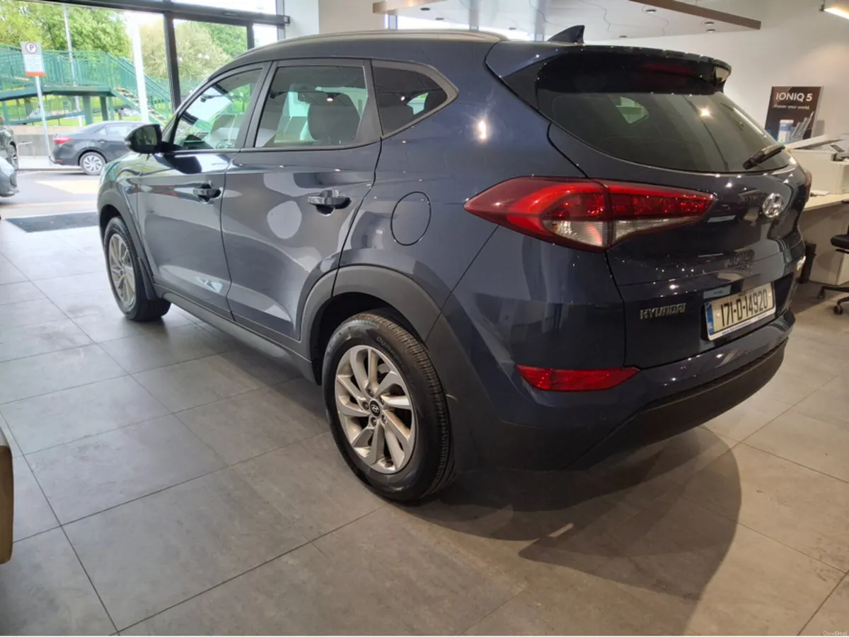 Hyundai Tucson 1.7 CRDi EXECUTIVE - Image 4