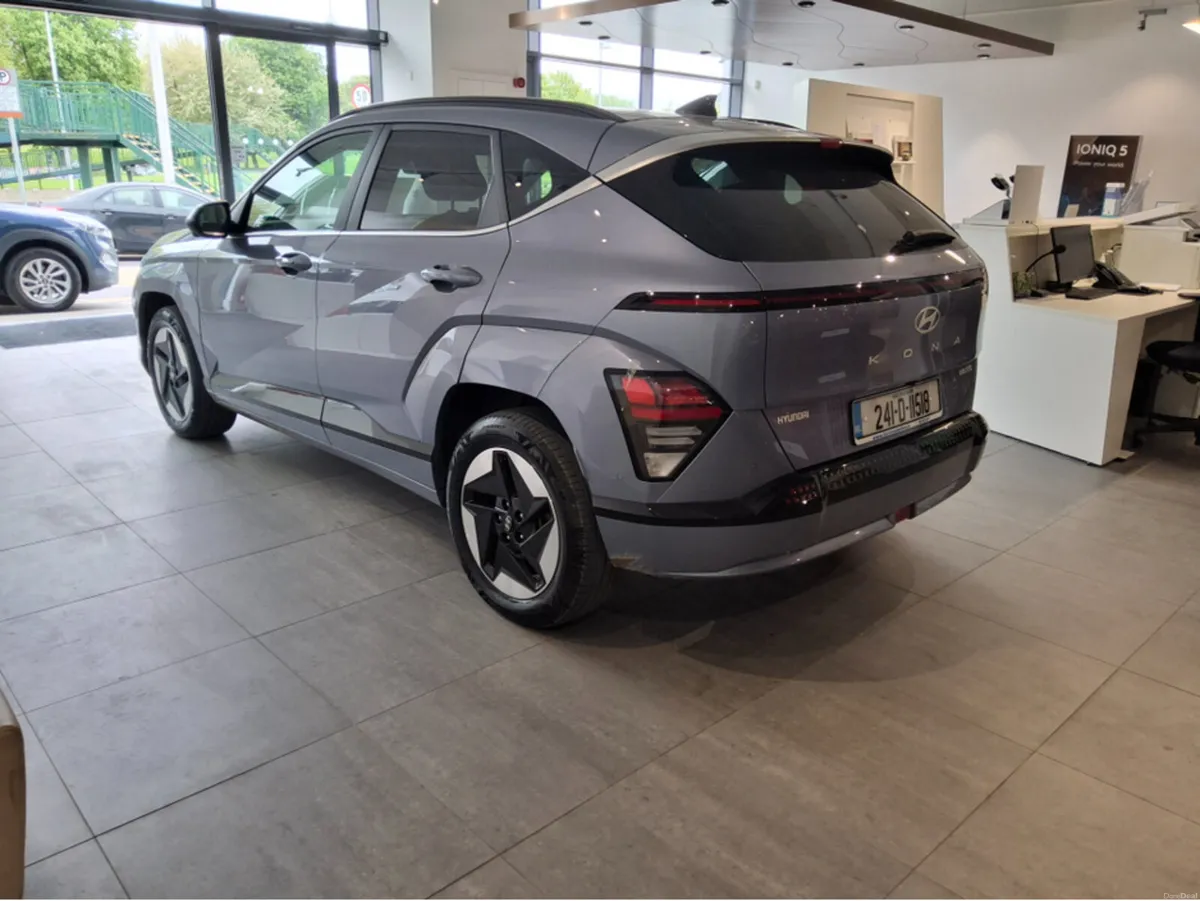 Hyundai KONA PLATINUM 65KWH - Image 4
