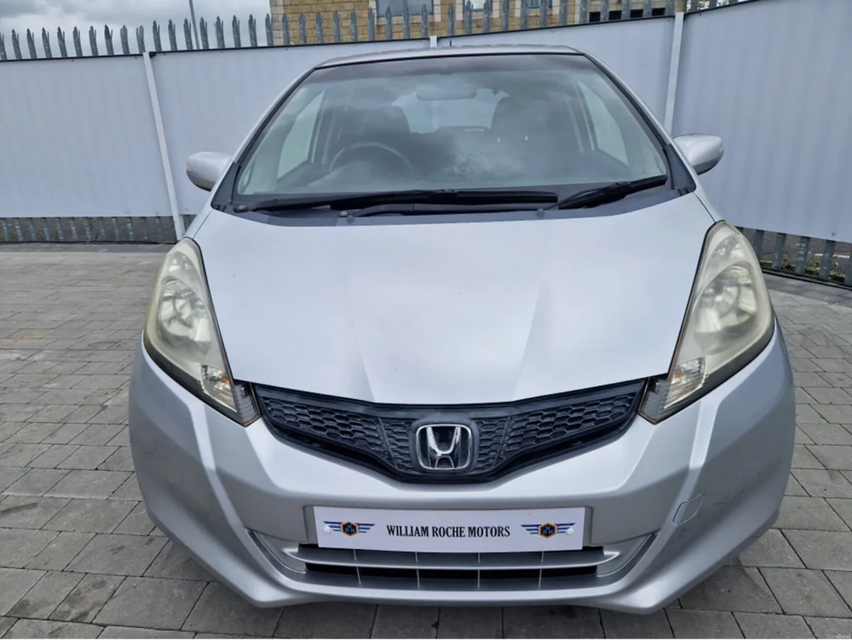 Honda Fit 1.3PETROL AUTO - Image 3