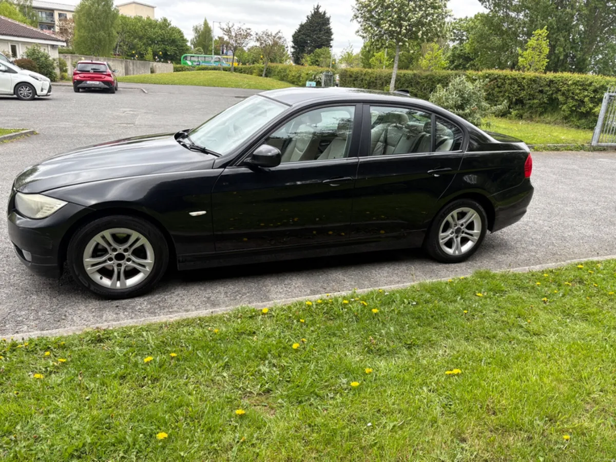 BMW 3-Series D ES EDITION ZJI1 4DR - Image 4