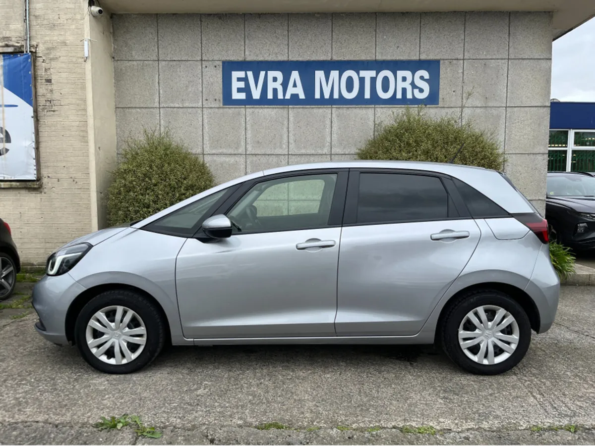 Honda Fit E:HEV AUTOMATIC HYBRID 1.5 PETROL //REVE - Image 6