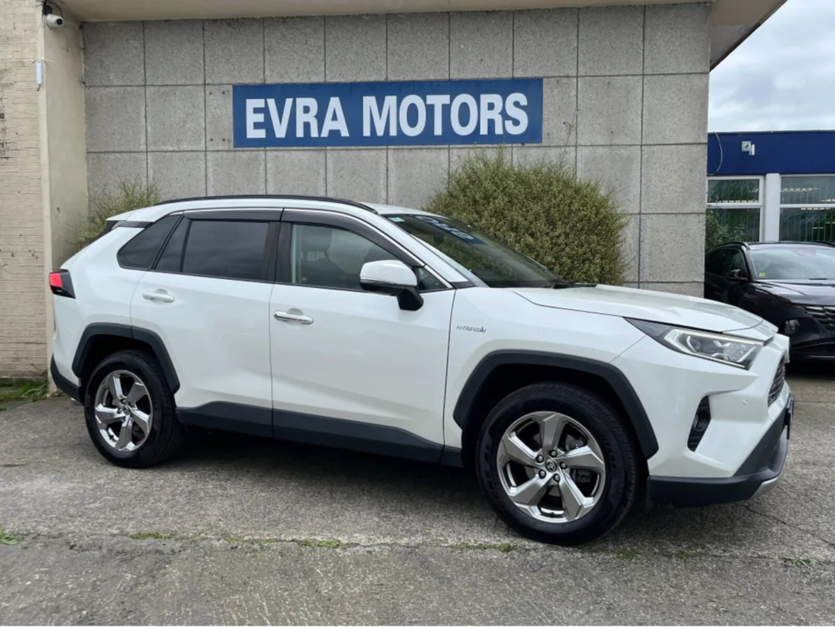 Toyota RAV4 G HYBRID AUTOMATIC 2.5 PETROL //HIGH S - Image 3