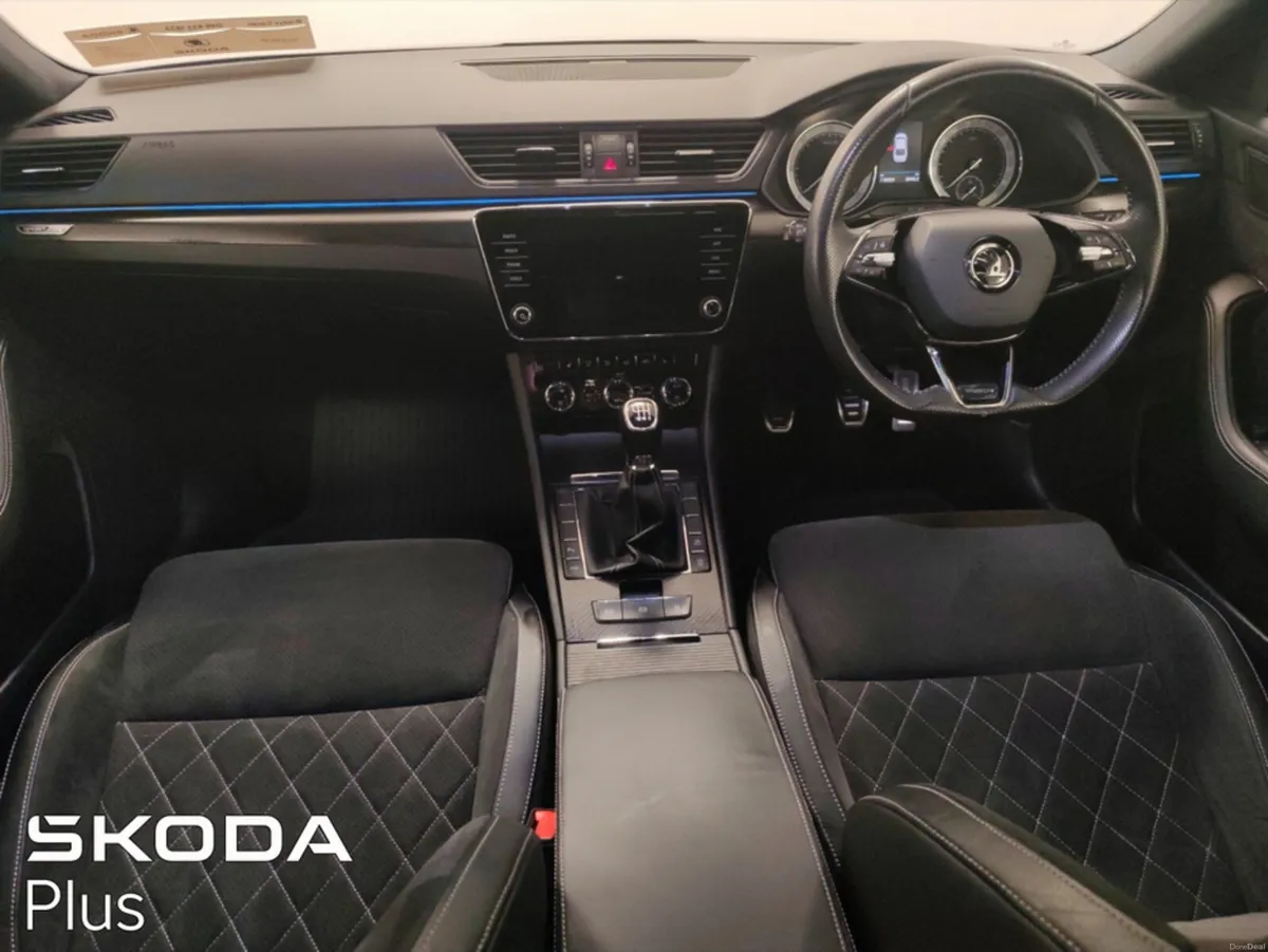 Skoda Superb SPORT 2.0 TDI 150HP 5DR - Image 4