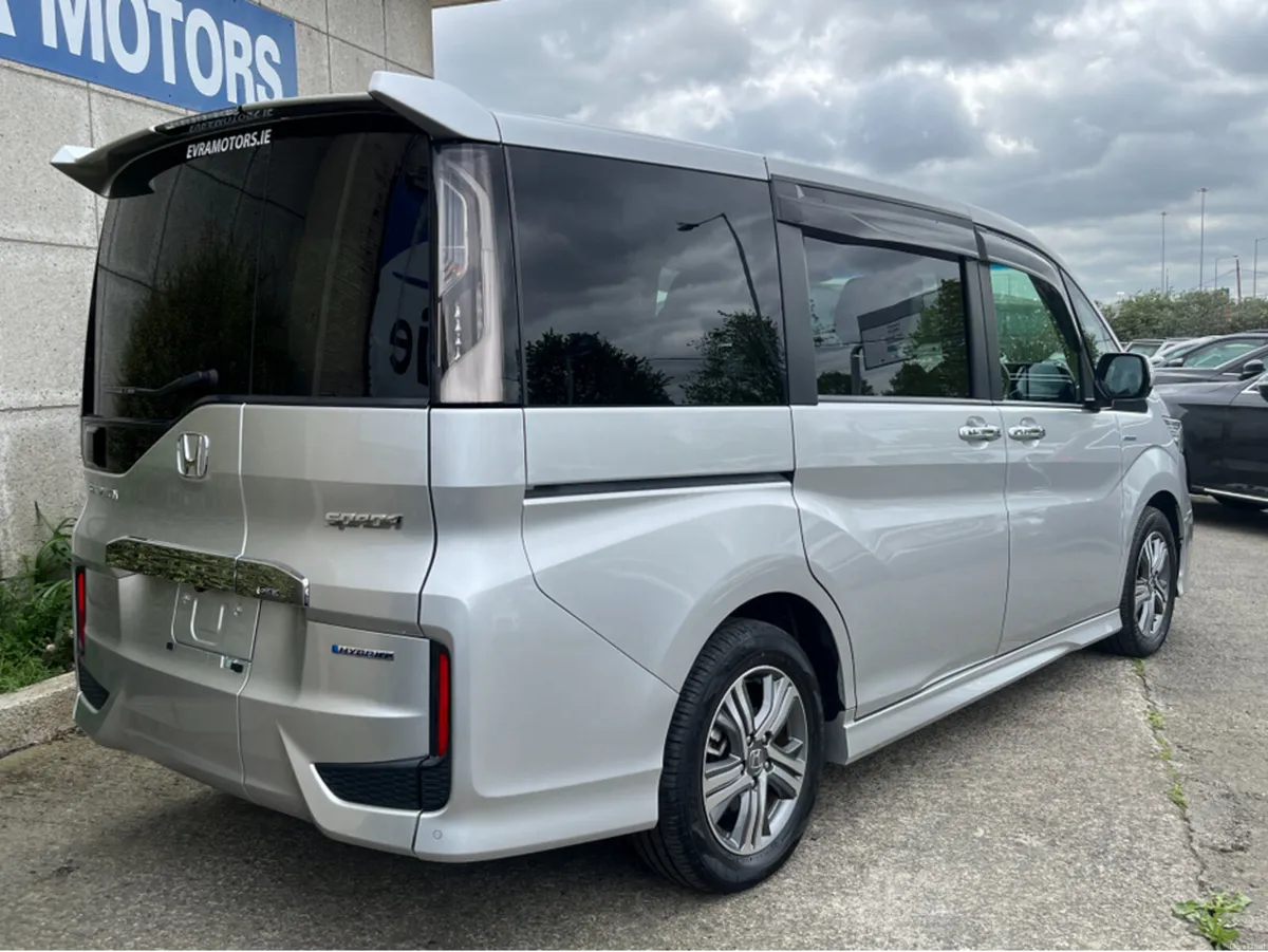 Honda Stepwagon 7 SEATER SPADA G AUTOMATIC HYBRID - Image 5