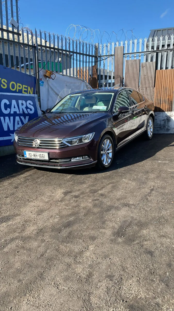 Volkswagen Passat 1.6 Highline - Image 1