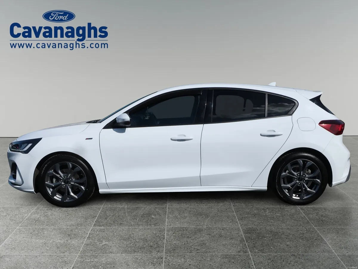 2023 Ford Focus 1.5TDCi ST-LINE 5DR 115PS AUTO - Image 2