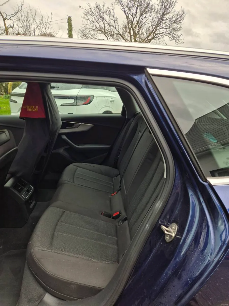 Audi A4 Avant 2021 Technik - Image 2