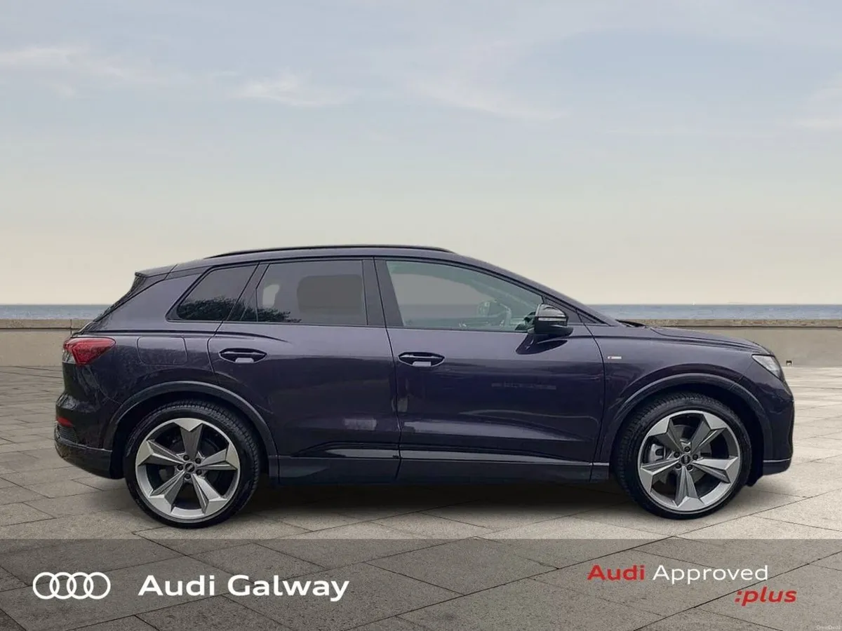 Audi Q4 e-tron E-TRON 45 BLACK EDITION A/T~BIG BAT - Image 3