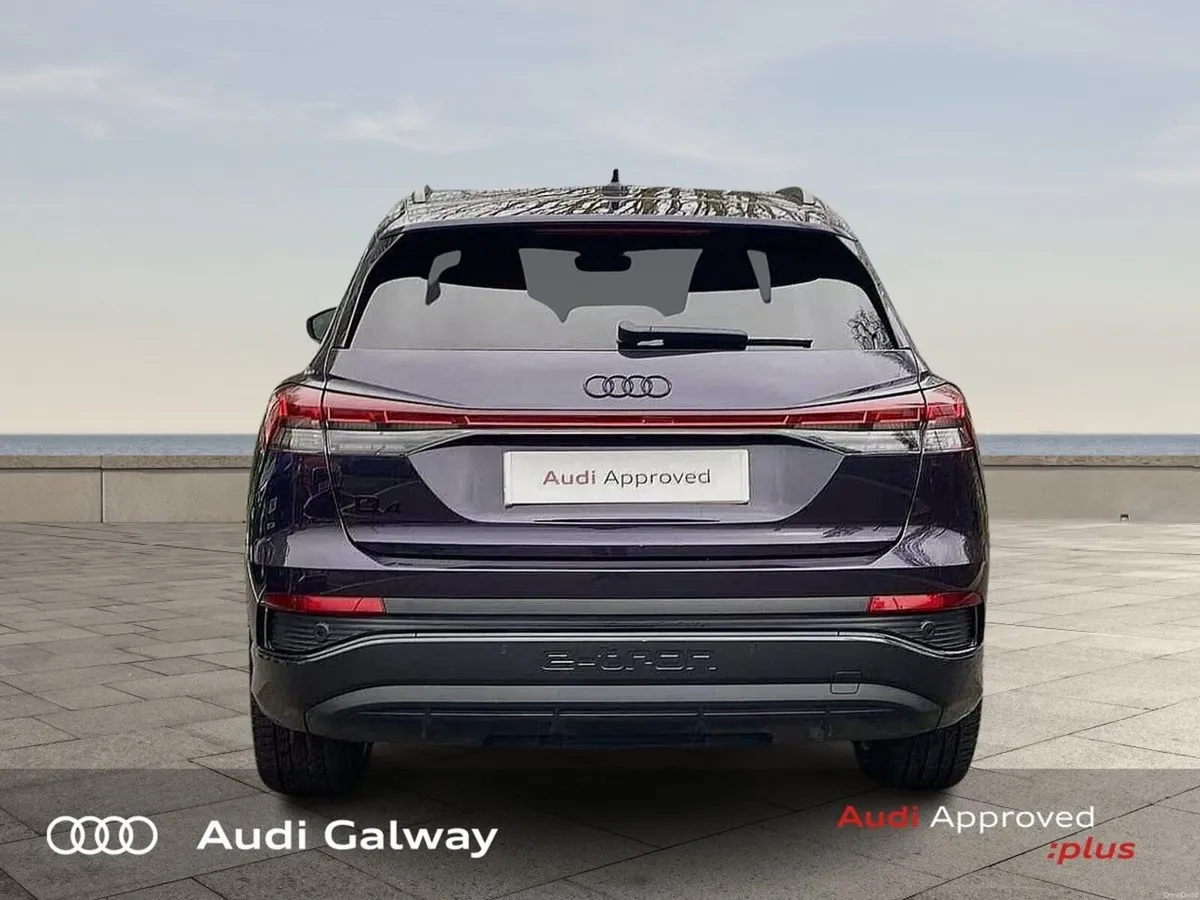 Audi Q4 e-tron E-TRON 45 BLACK EDITION A/T~BIG BAT - Image 4