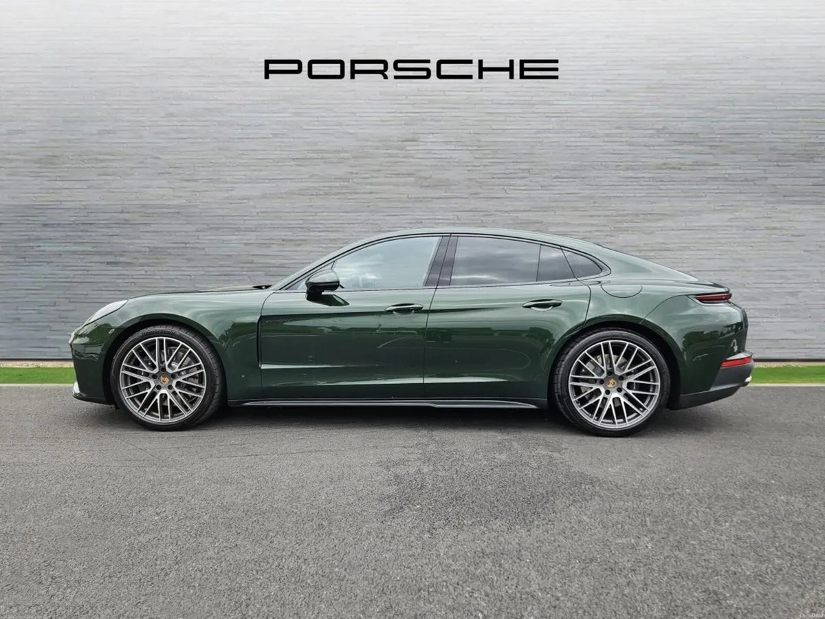 Porsche Panamera 4 E-Hybrid - Image 3