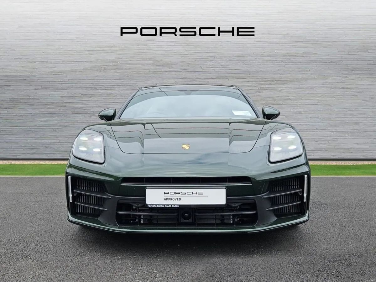 Porsche Panamera 4 E-Hybrid - Image 6