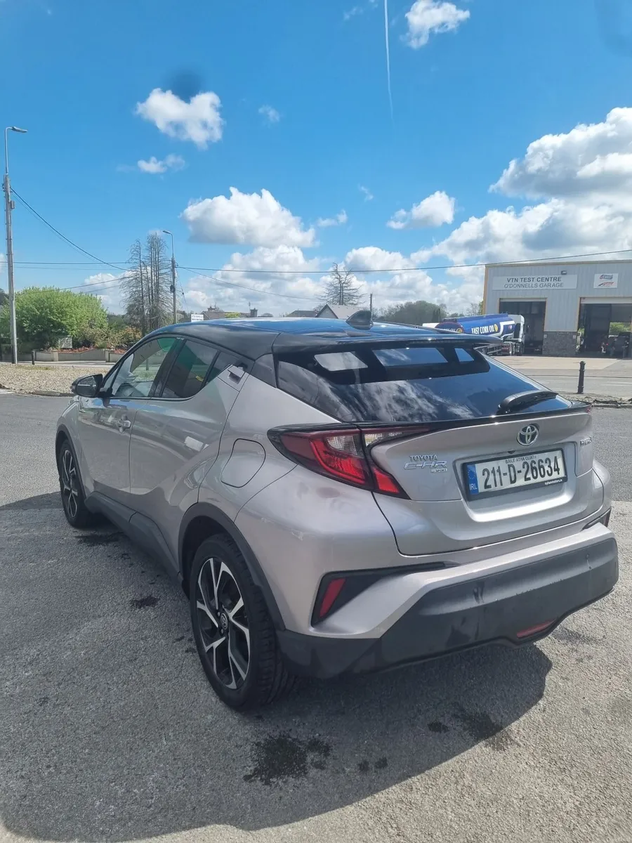 Toyota C-HR 2021 sport - Image 2