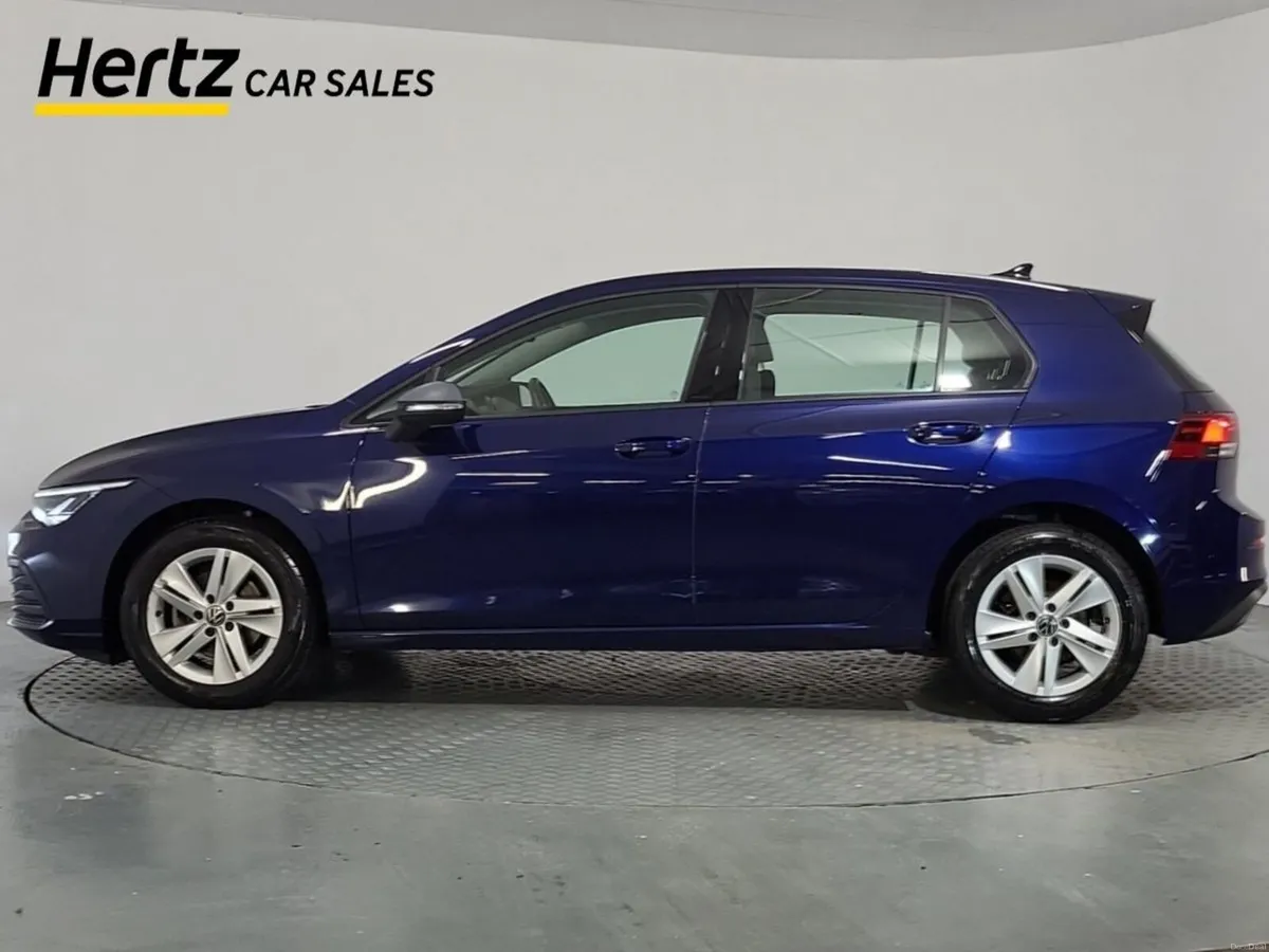 Volkswagen Golf LIFE 2.0 TDI 115HP Diesel Manual - Image 4