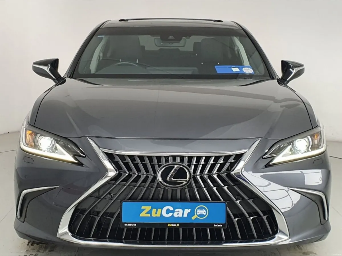 Lexus ES ES300h Dynamic - Image 3