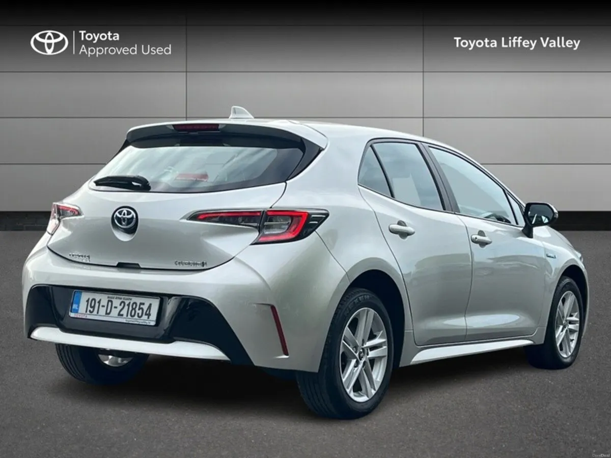 Toyota Corolla COROLLA HYBRID LUNA H/B - Image 2