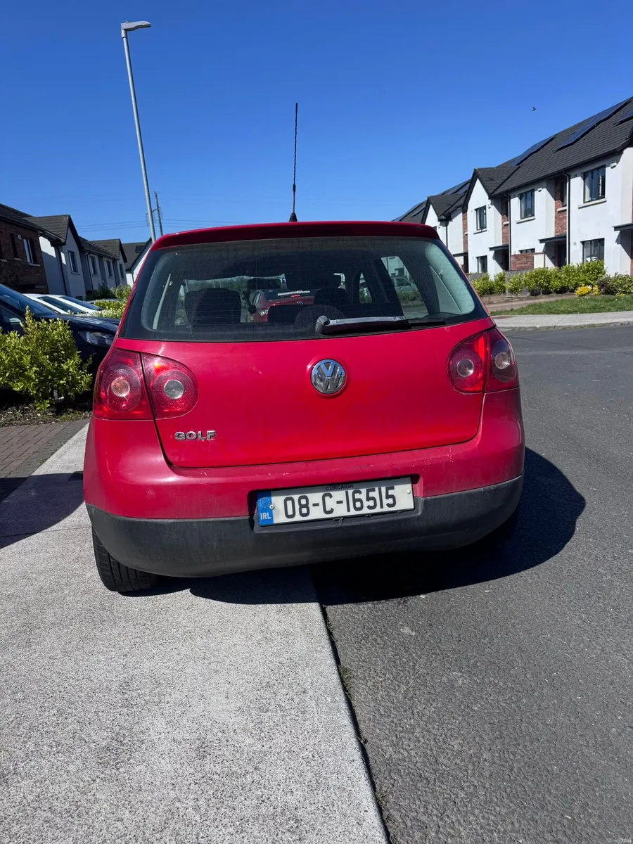 Volkswagen golf - Image 4