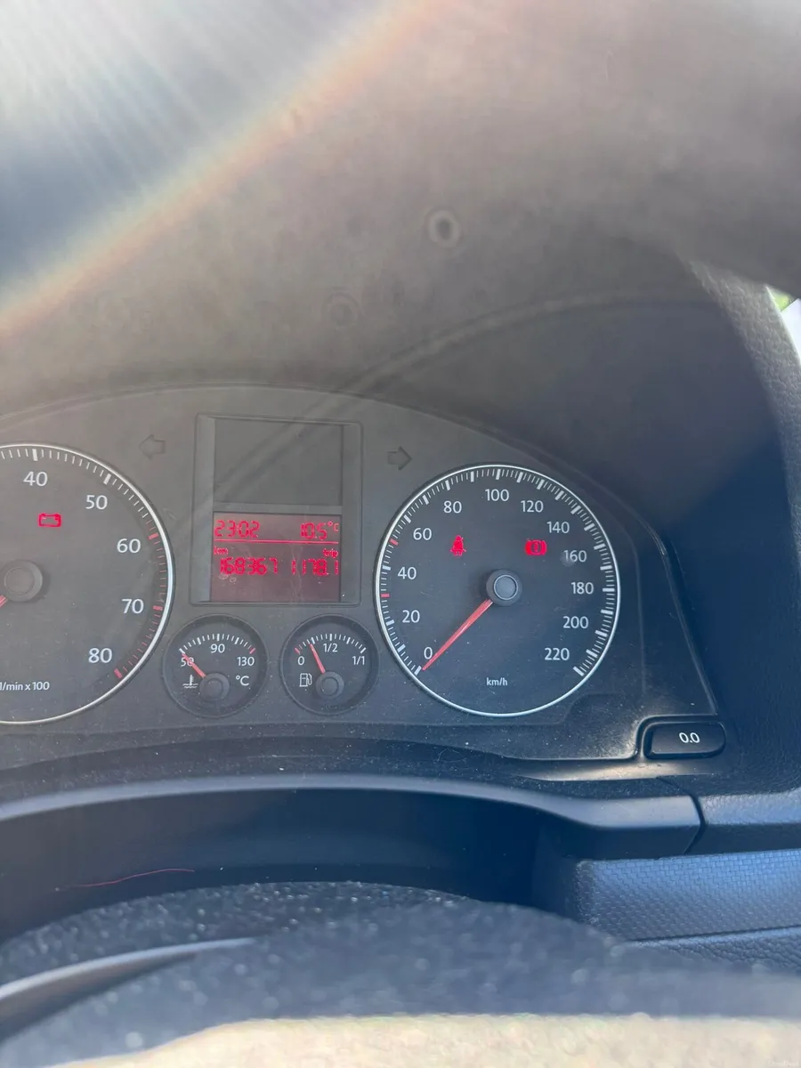 Volkswagen golf - Image 1