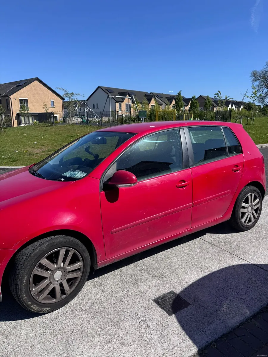 Volkswagen golf - Image 3